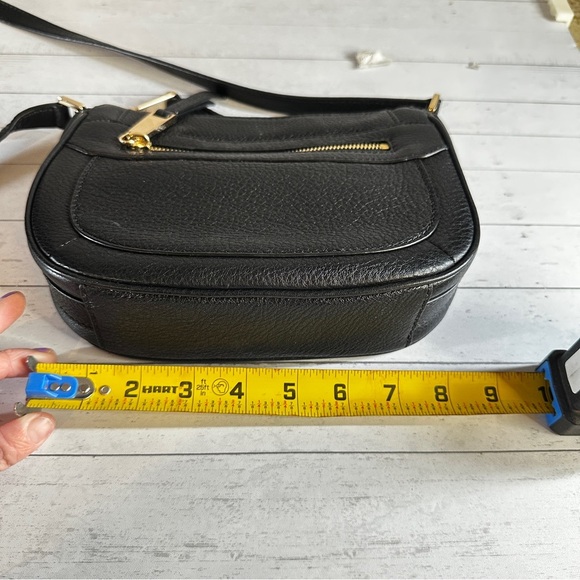 Michael Kors Julia Medium Leather Messenger‎ Bag Black Gold Like New Old Money - Picture 10 of 11